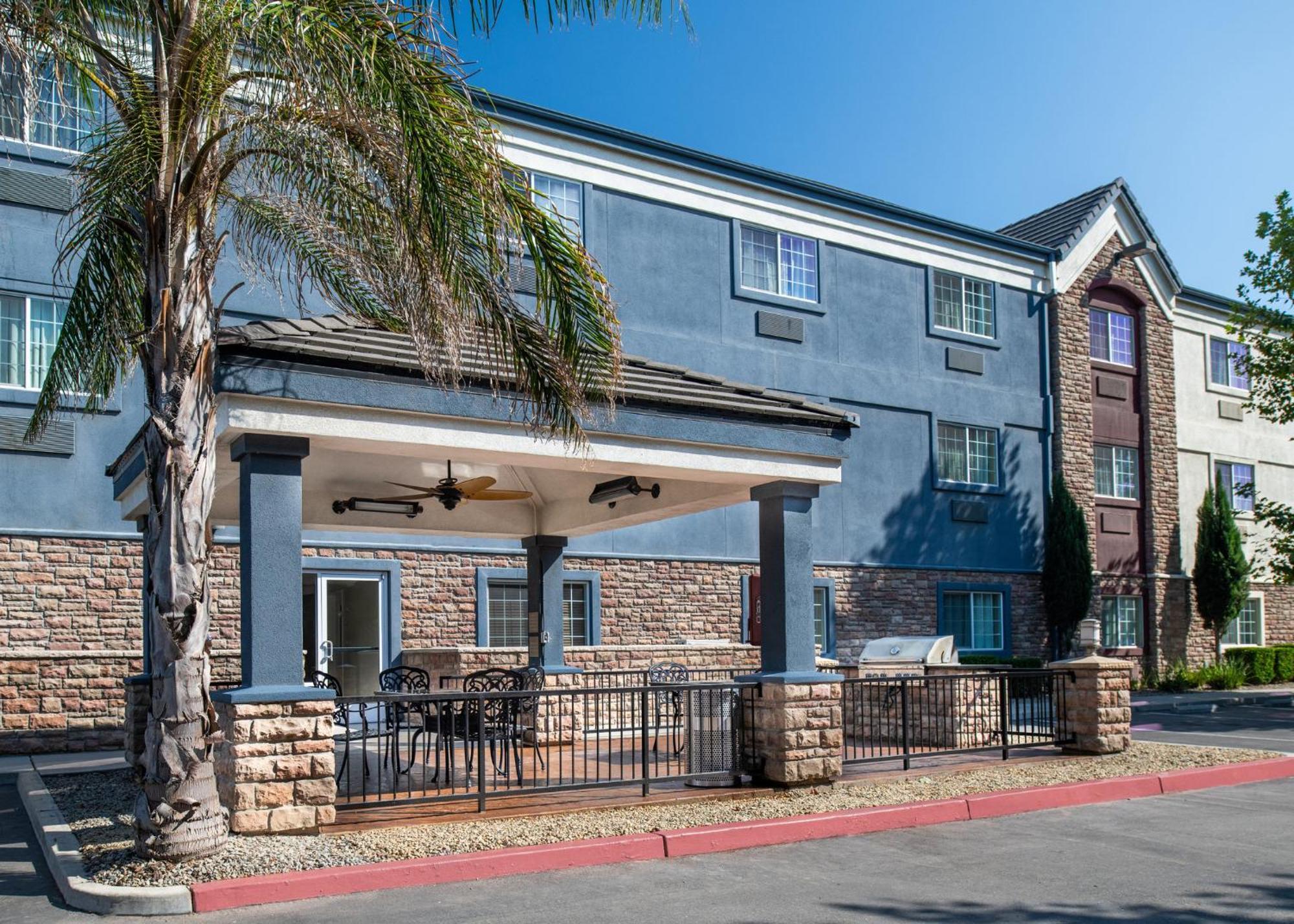 Candlewood Suites Turlock By Ihg Exterior photo