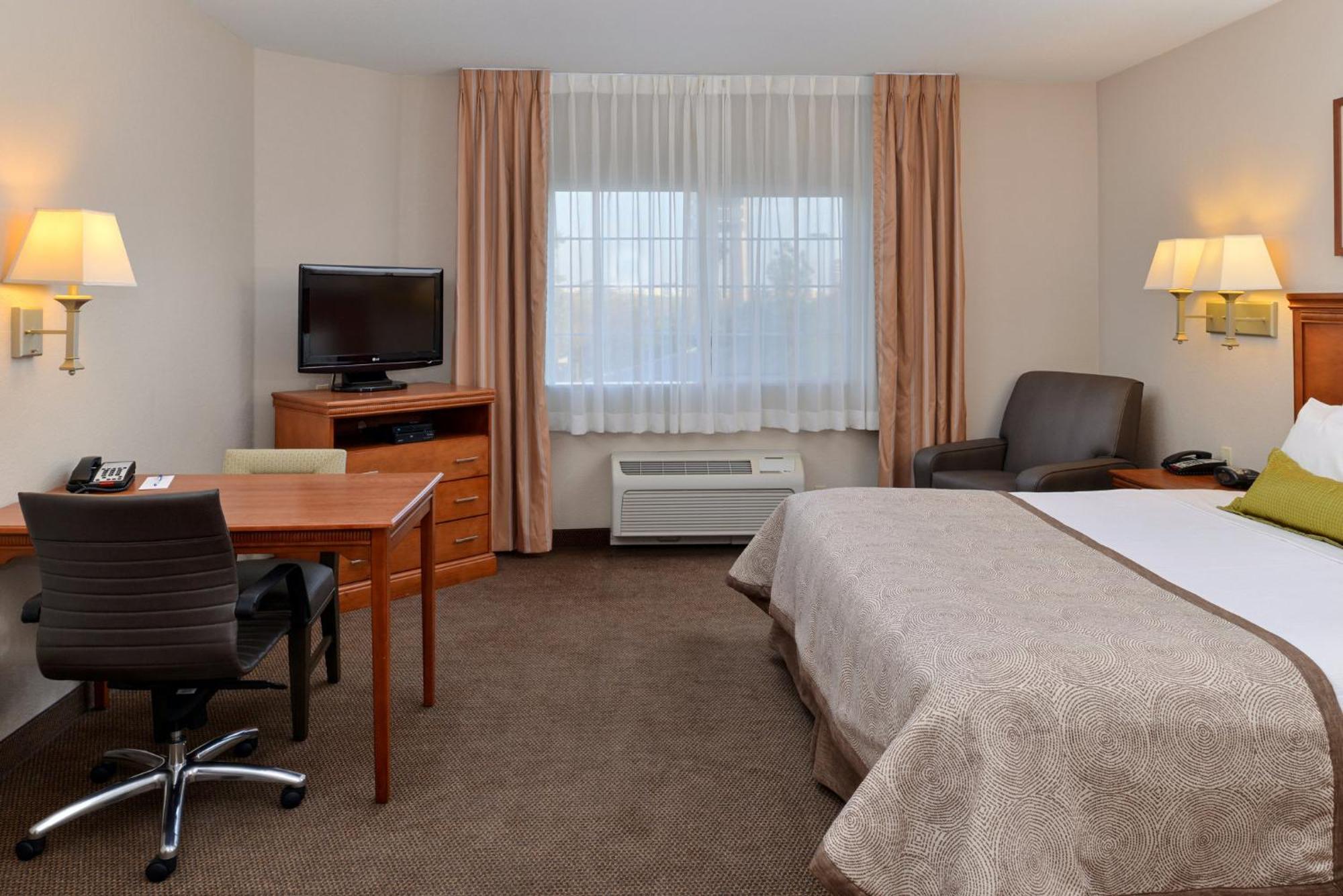 Candlewood Suites Turlock By Ihg Exterior photo
