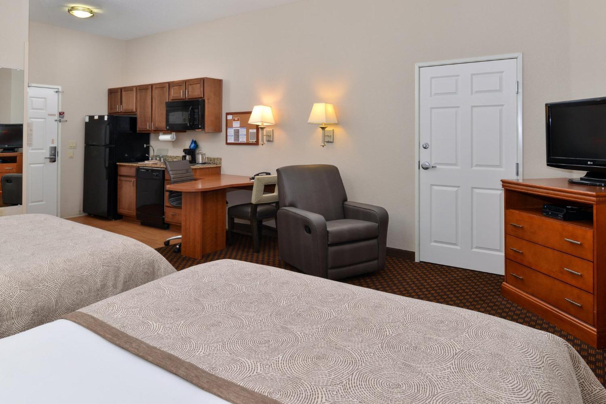 Candlewood Suites Turlock By Ihg Exterior photo